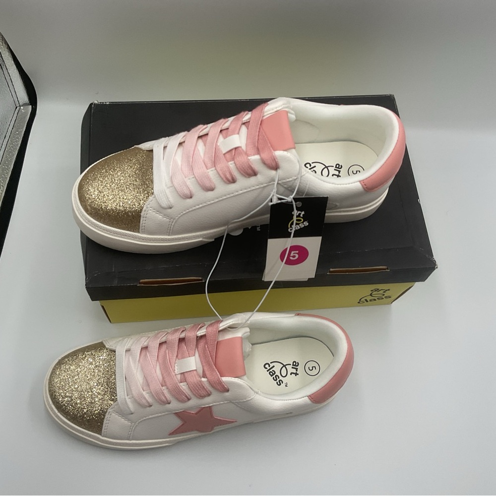 Art Class Girl Sz 5 Kaitlyn Court Sneakers Pink Stars Gold Sparkles White Shoe - Picture 2 of 7